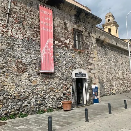 Апартаменти Casa Cimella, Un Nido Nel Cuore Del Porto Antico Cod Citra 010025-lt-2629 *